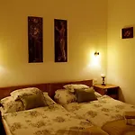 Fenyves Apartamento Bábolna